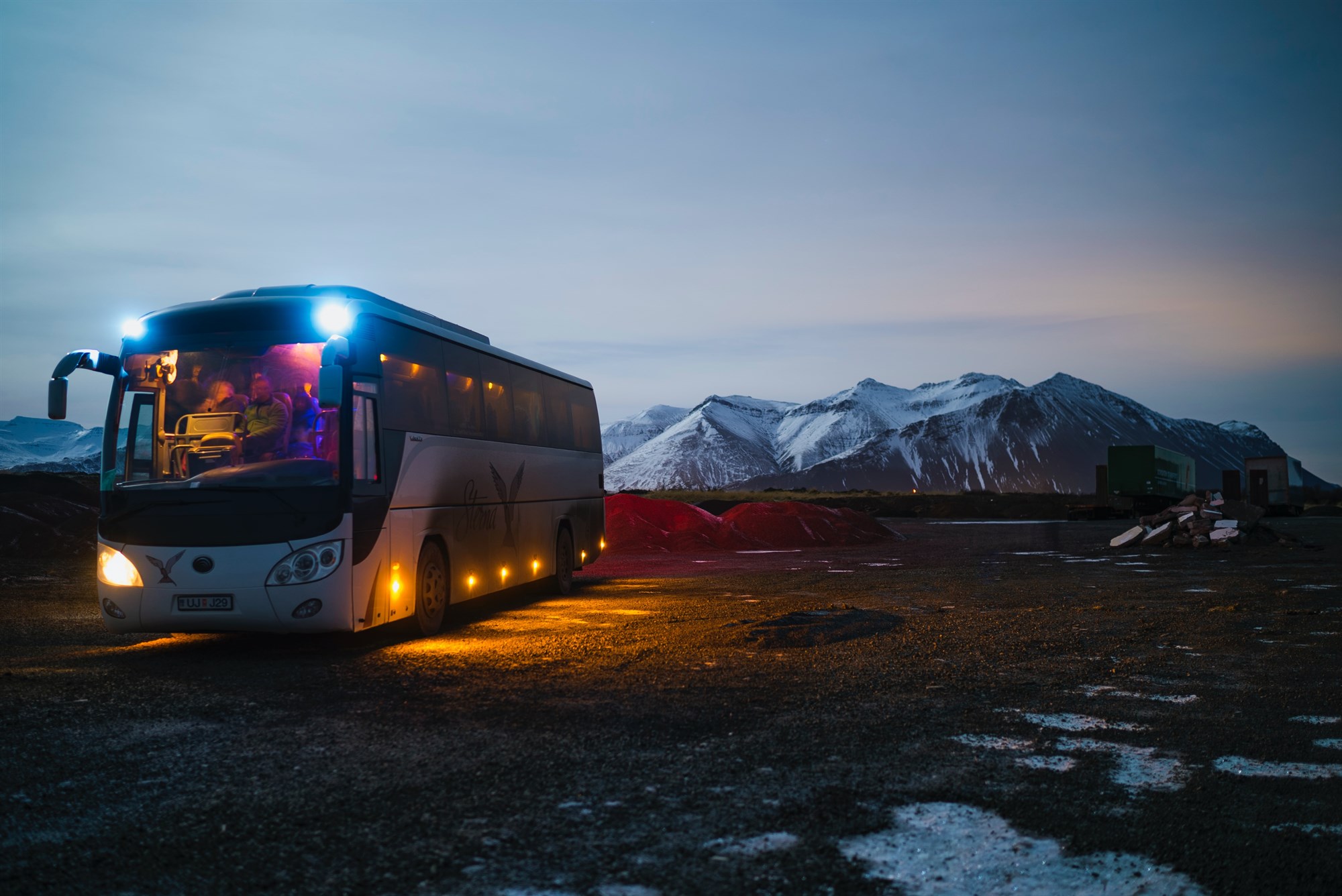 Coach tour in Iceland